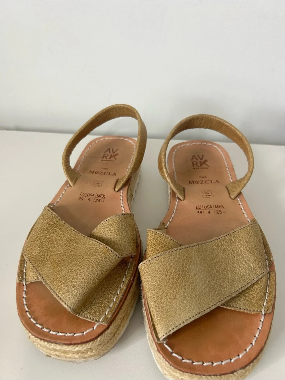 AVRK Avaraca Mezcla Espadrille Platform Leather Sandals Size 9 boho beach chic